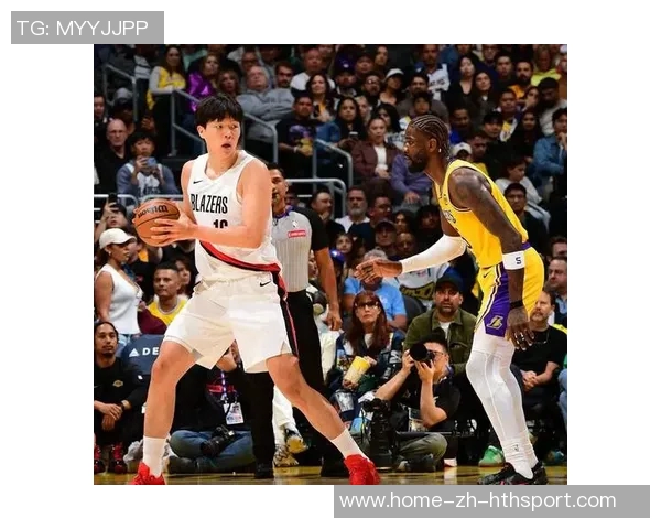 湖人尽管失误频频三分不佳却凭借进攻篮板拼搏奋战